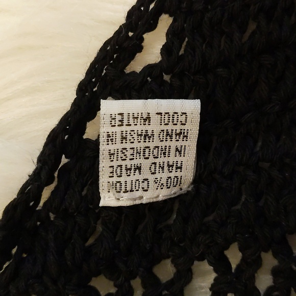 Handmade crochet beach top - Picture 4 of 4